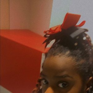 Meet your Posher, Breah